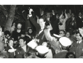 Maria da Conceio Moita ao ser libertada da Priso de Caxias a 26.04.1974 (Foto: Gabriel Feitor)