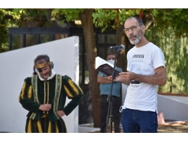 Nuno Garcia Lopes declama poesia num encontro anterior (Foto: CM Constncia)