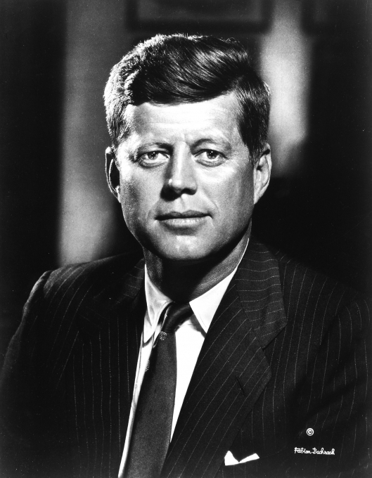 1960 - John F. Kennedy, anuncia a sua candidatura  Presidncia dos EUA