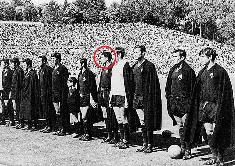 Equipa da Acadmica no Jamor em 1969: Rui Rodrigues assinalado a vermelho